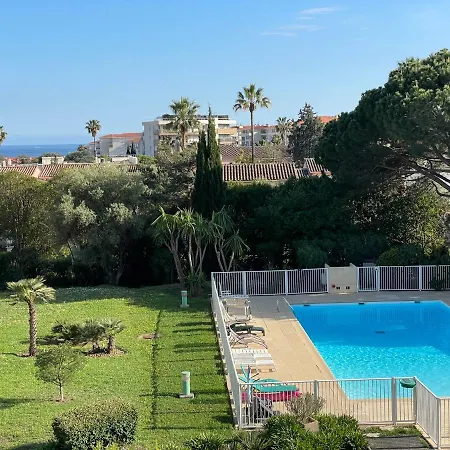 Grand Studio Proche Mer Avec Piscine. Antibes Exterior photo